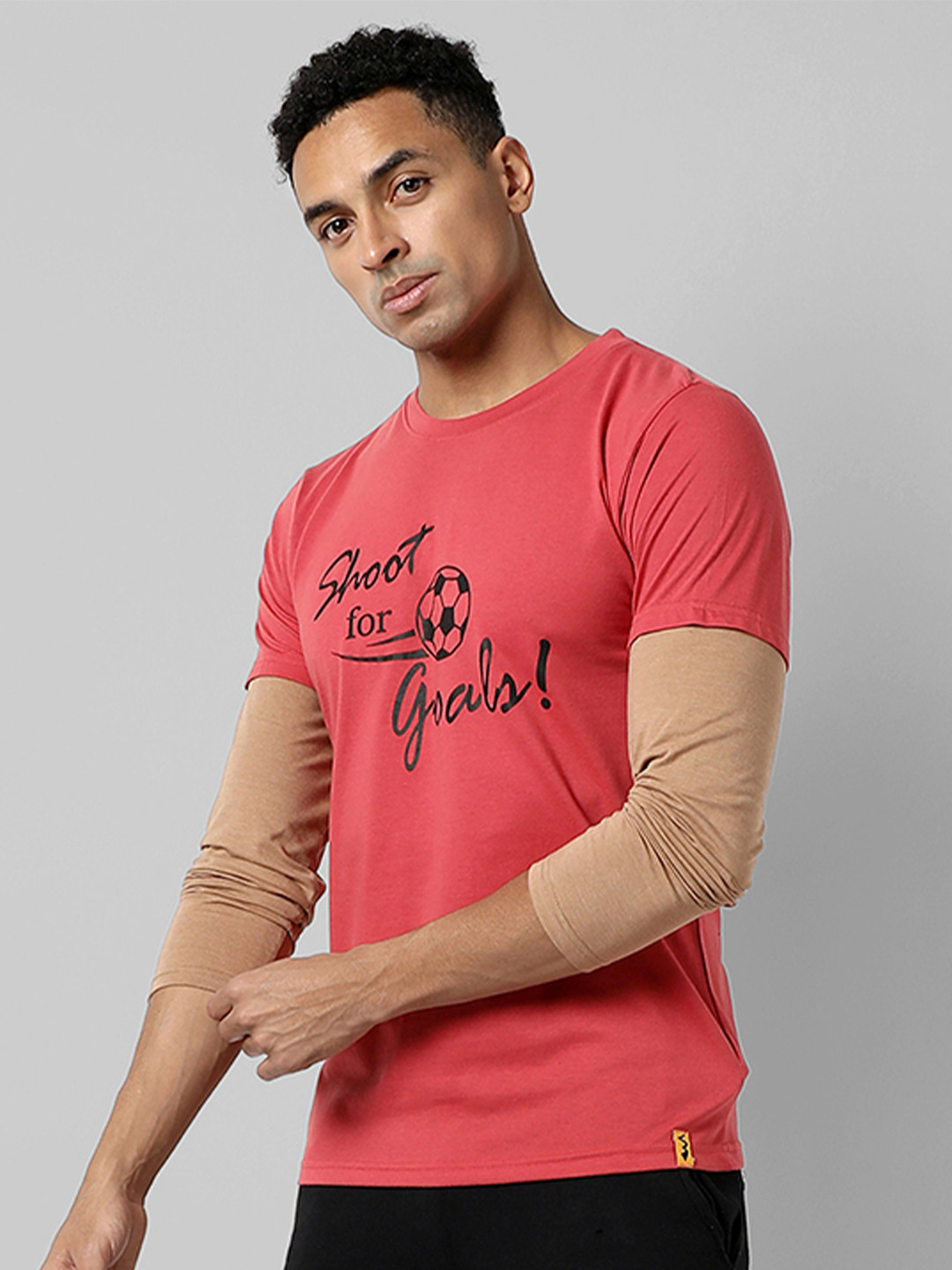 Campus Sutra Men Peach-Coloured Printed Tropical Pockets Outdoor T-shirt