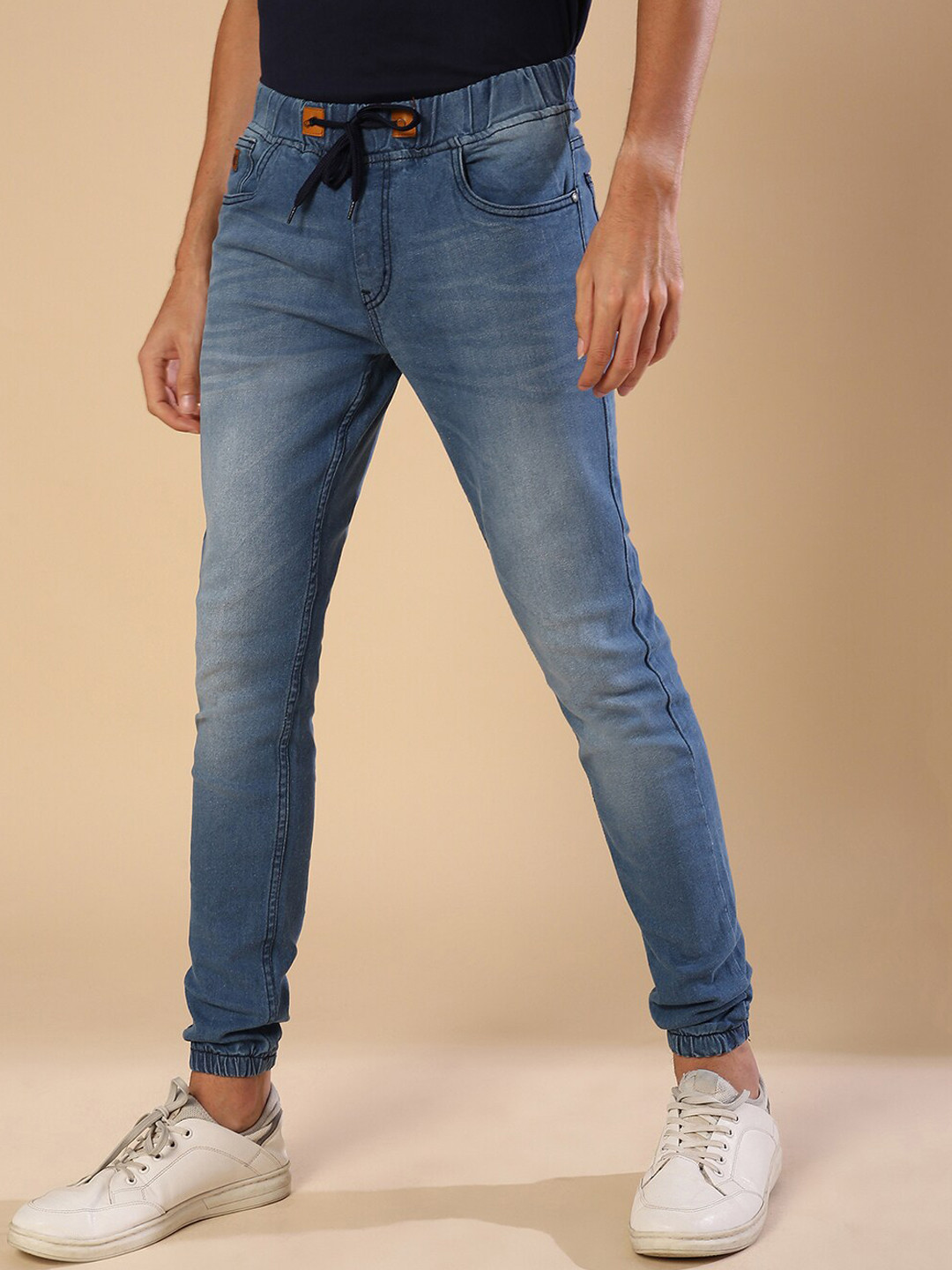 Campus Sutra Men Blue Super Light Fade Stretchable Jeans