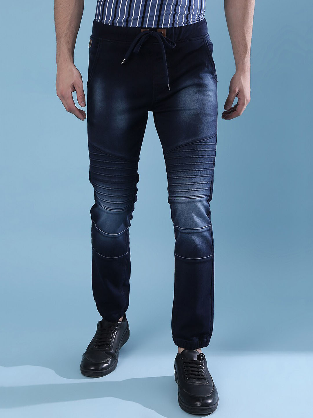 Campus Sutra Men Navy Blue Super Slash Knee Light Fade Stretchable Jeans