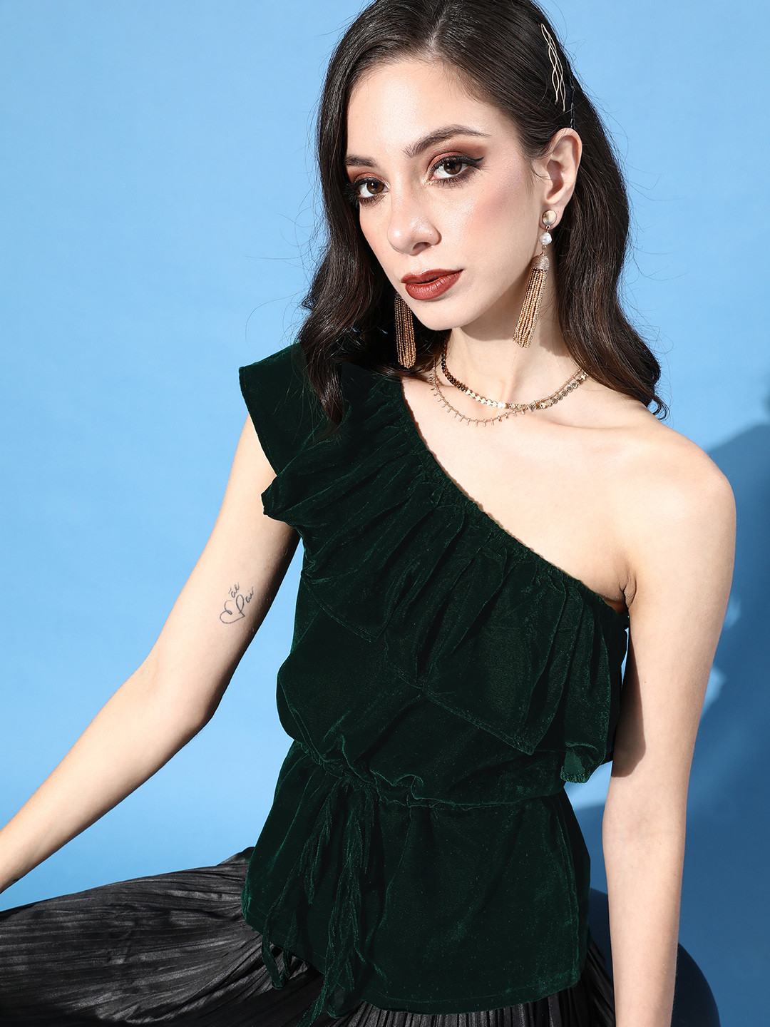 Cation Women Gorgeous Green Solid One-Shoulder Top