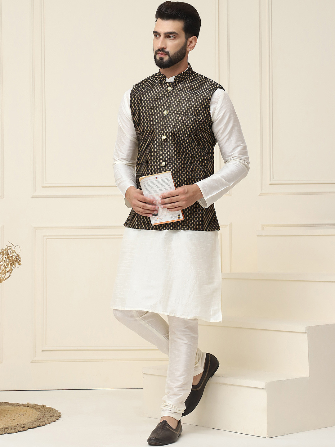 SOJANYA Men Off-White & Black Kurta with Pyjamas & Woven Design Nehru Jacket