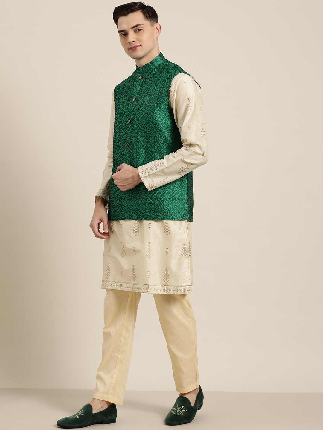 SOJANYA Men Green Jacquard Self-Design Nehru Jacket