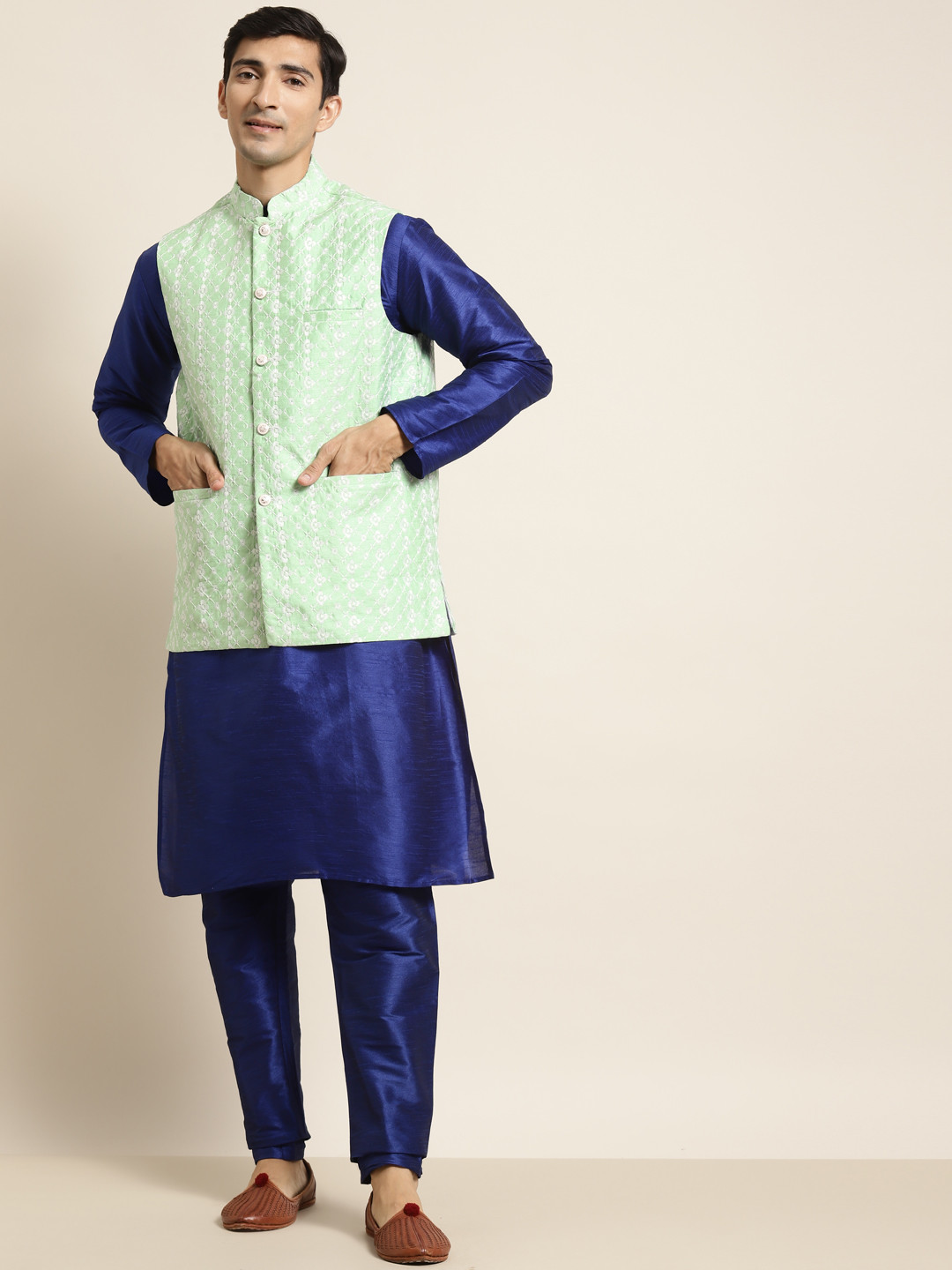 SOJANYA Men Blue & Sea Green Kurta with Pyjamas & Embroidered Nehru Jacket