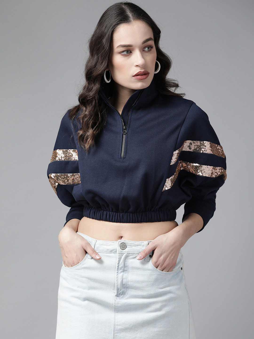 KASSUALLY Women Navy Blue Solid Cropped Sweatshirt