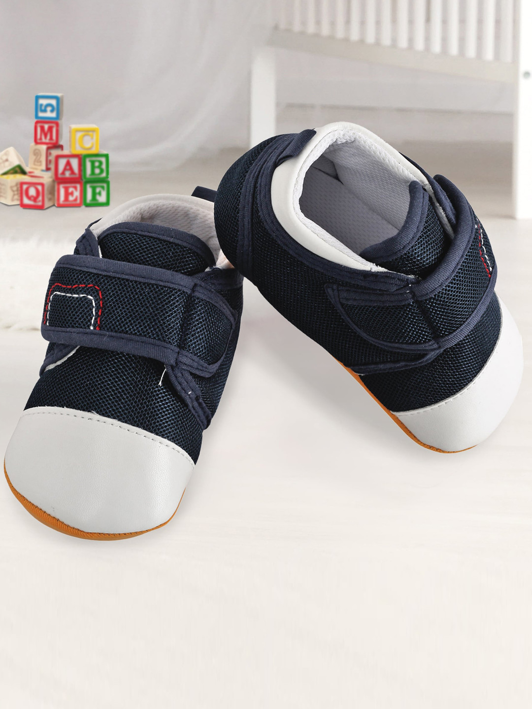 Baby Moo Blue And White Velcro Booties