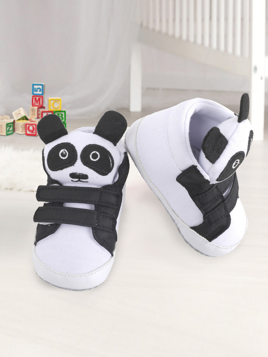 Baby Moo Kids Black & White Panda Printed Booties