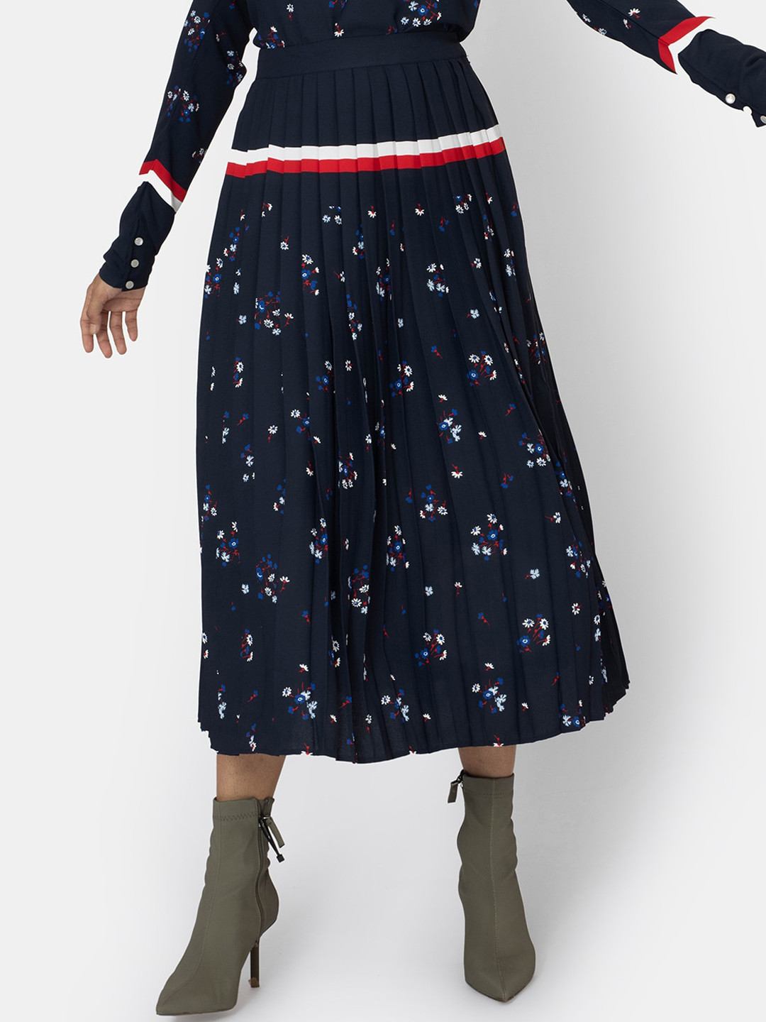 KLAS NOBL Women Navy Blue & White Floral Printed Accordion Pleated Flared Midi Skirt