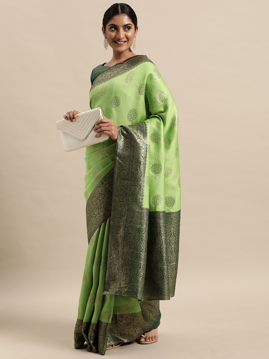 Saree mall Green Floral Silk Blend Banarasi Sarees