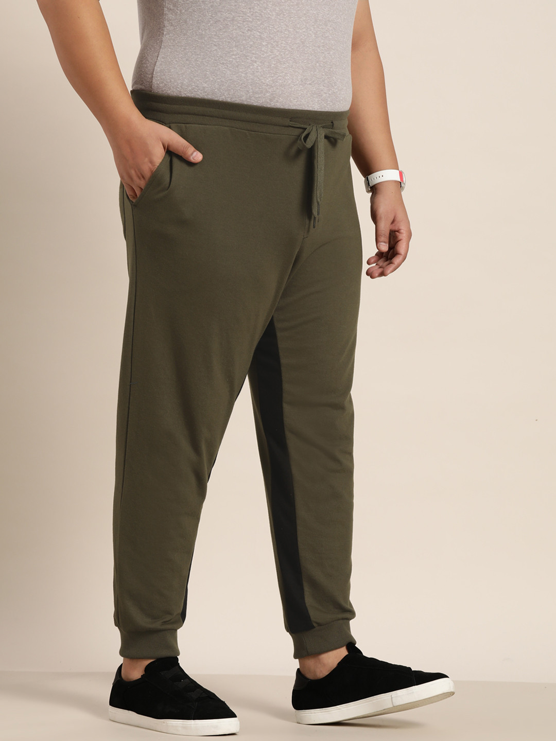 Sztori Men Plus Size Olive Green & Black Colorblocked Joggers