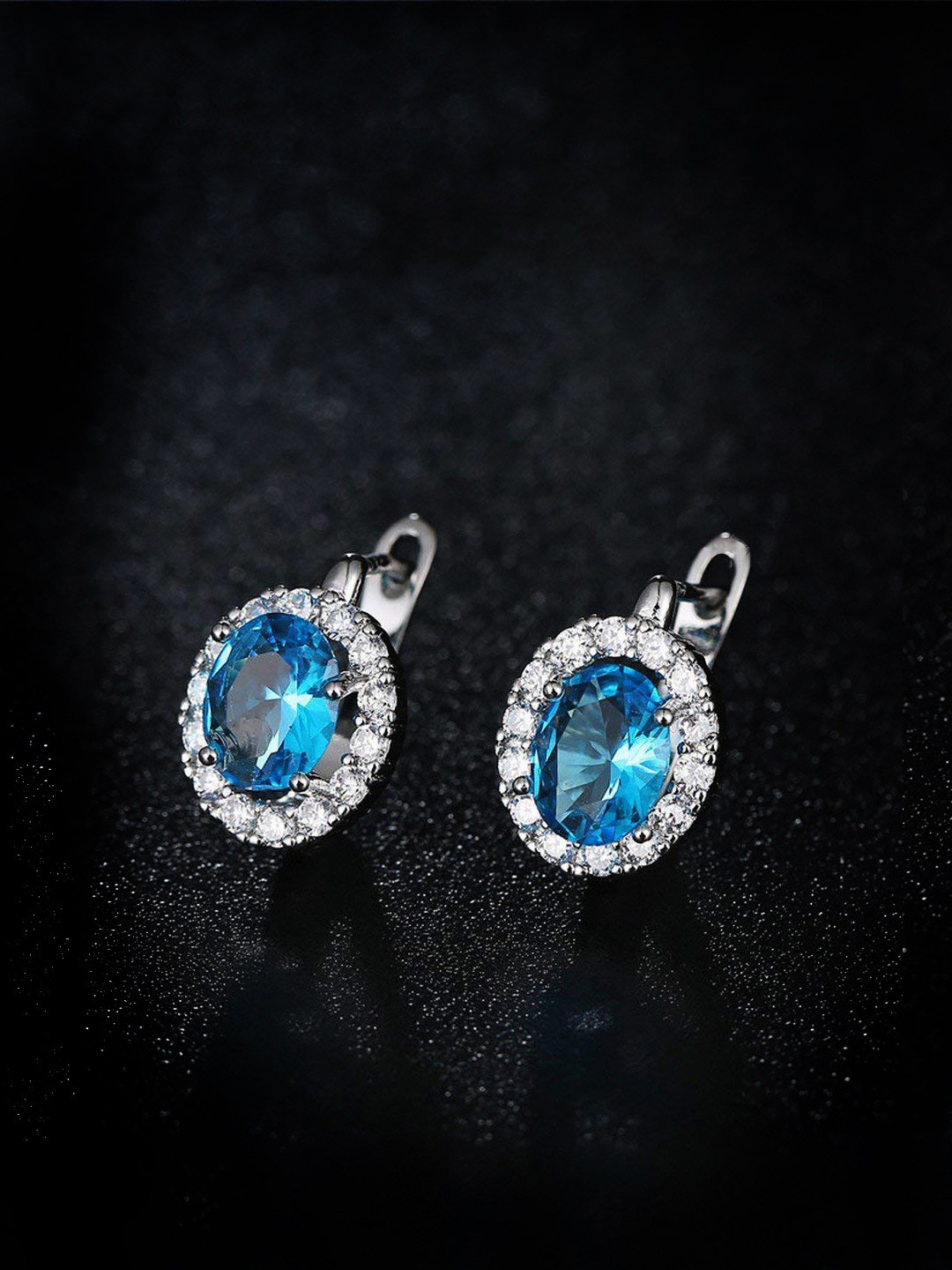 Yellow Chimes Woman Blue Oval Swarovski Crystal Clip On Earrings