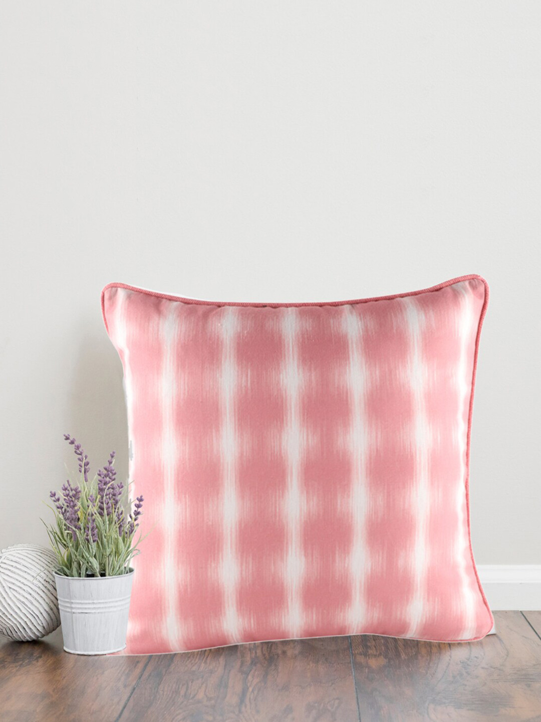 Home Embroidered Red Geometric Polyester Anti-Wrinkle Square Cushion Cover -18x18In