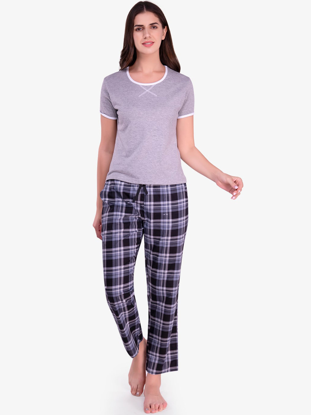evolove Women Grey & Black Night suit