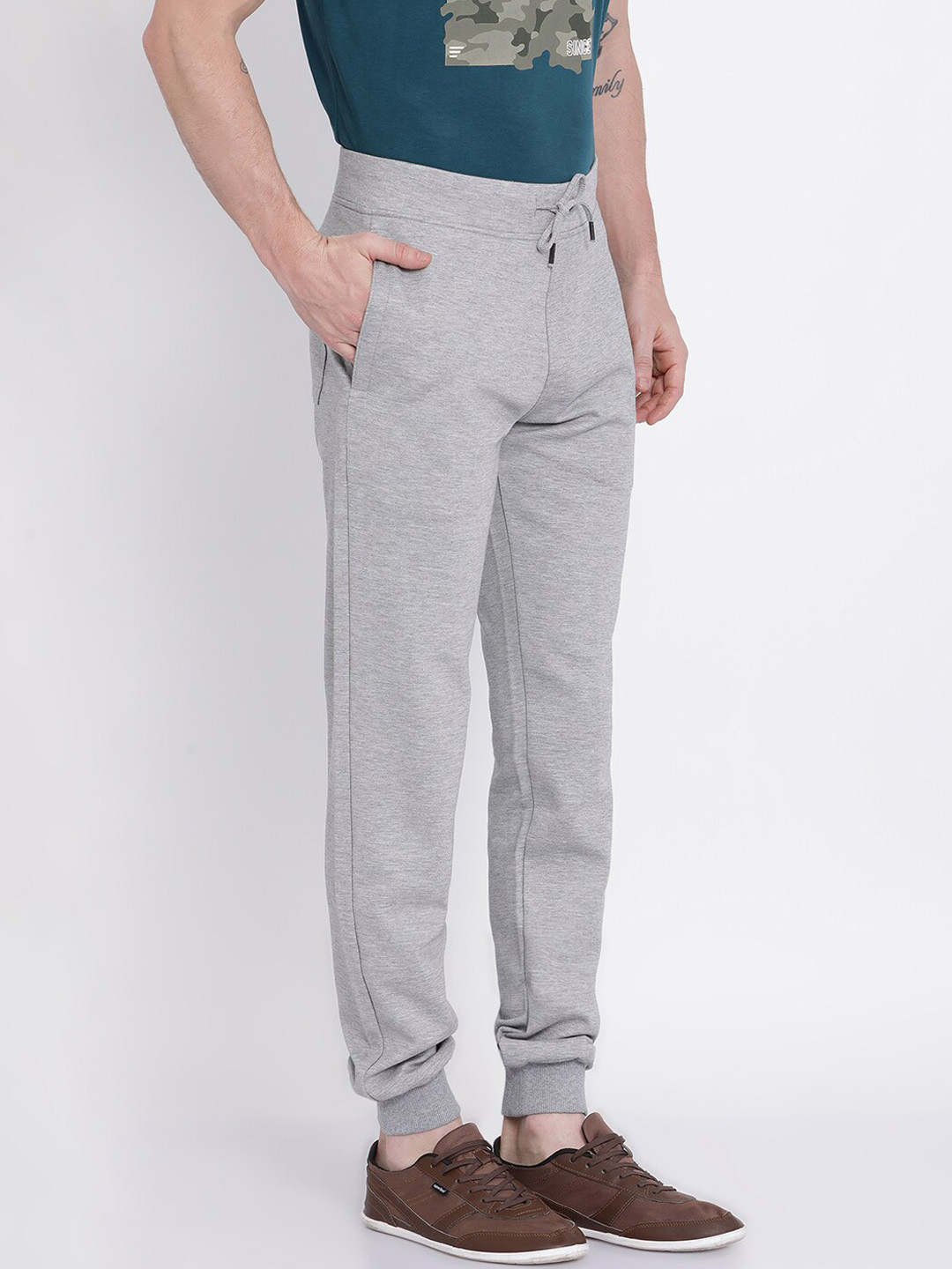 t-base Men Grey Melange Solid Regular-Fit Joggers