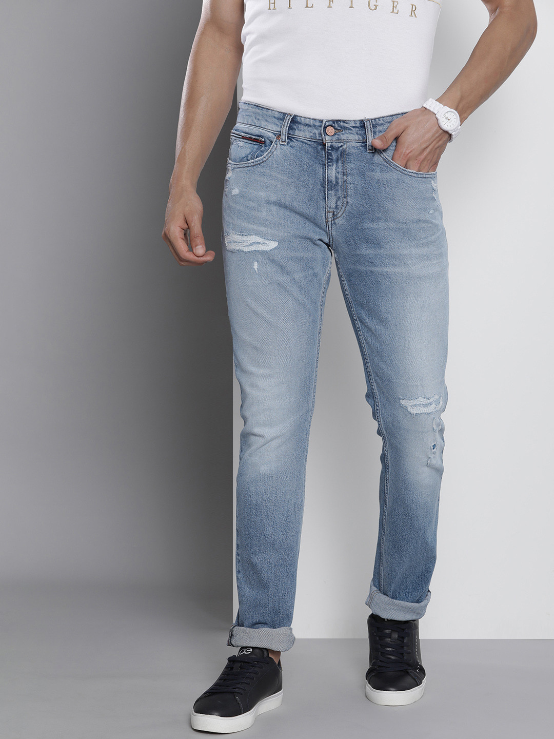 Tommy Hilfiger Men Blue Scanton Slim Fit Mid Rise Mildly Distressed Light Fade Jeans