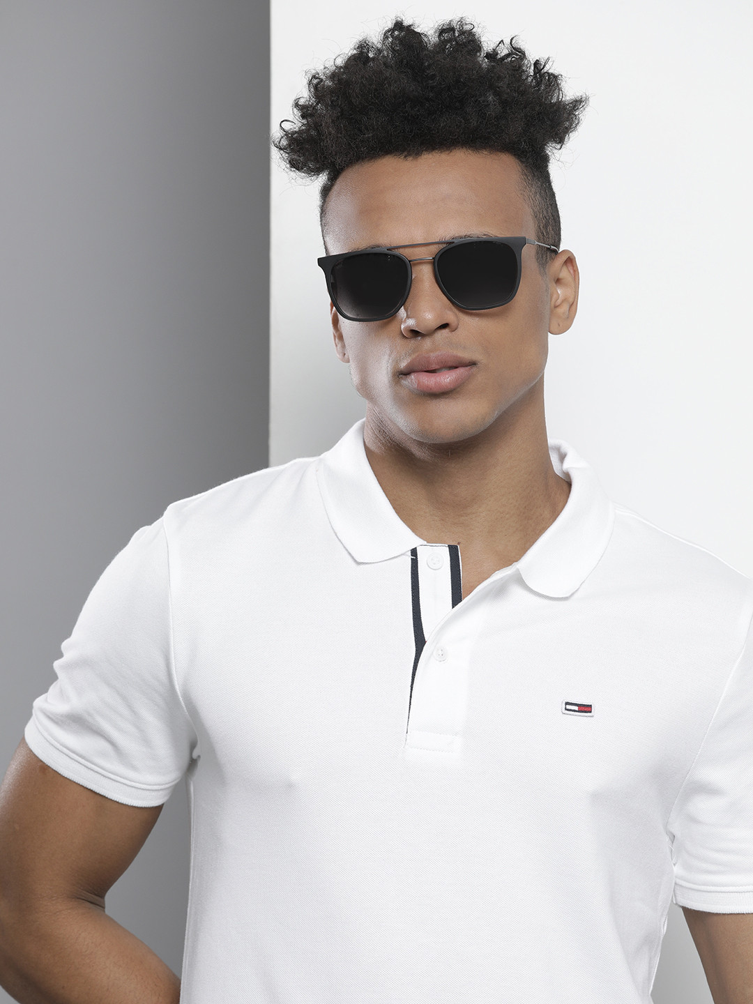 Tommy Hilfiger Men White Solid Polo Collar Slim Fit T-shirt