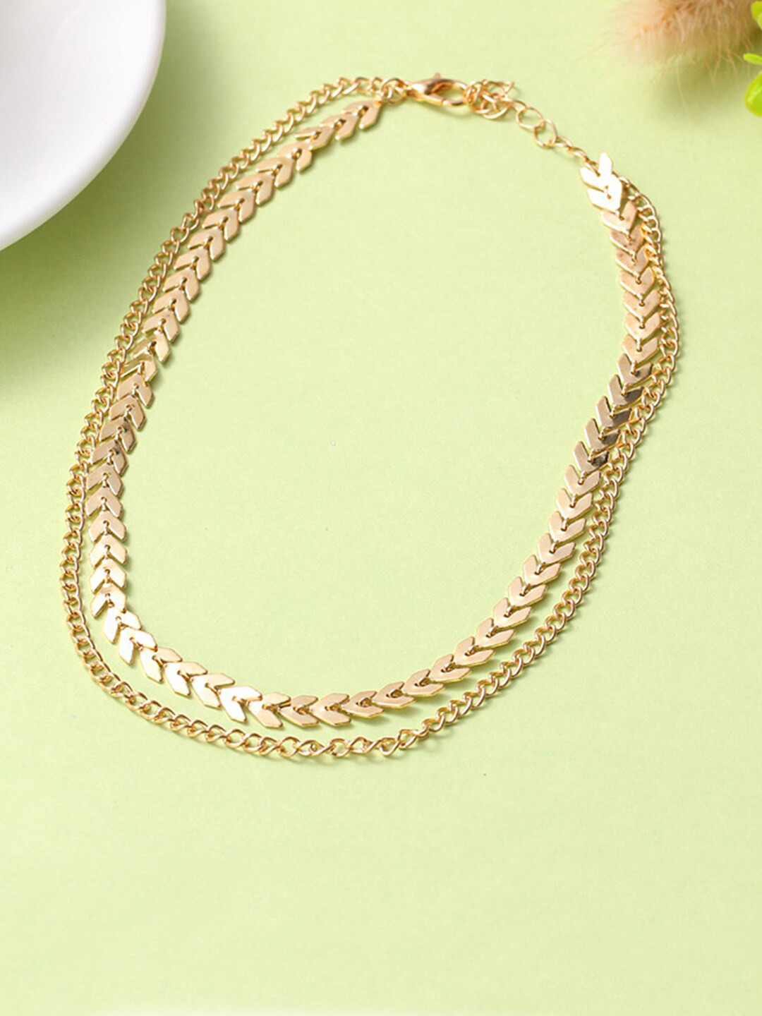 Yellow Chimes Gold-Toned Gold-Plated Choker Necklace