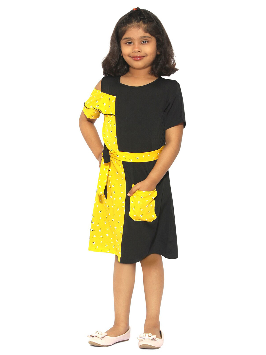 Stylo Bug Yellow & Black Colourblocked Dress