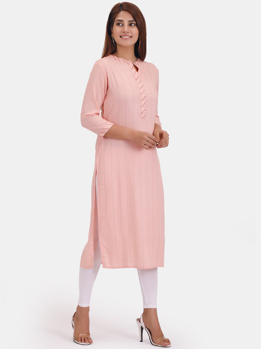 Do Dhaage Women Peach-Coloured Liva Kurta