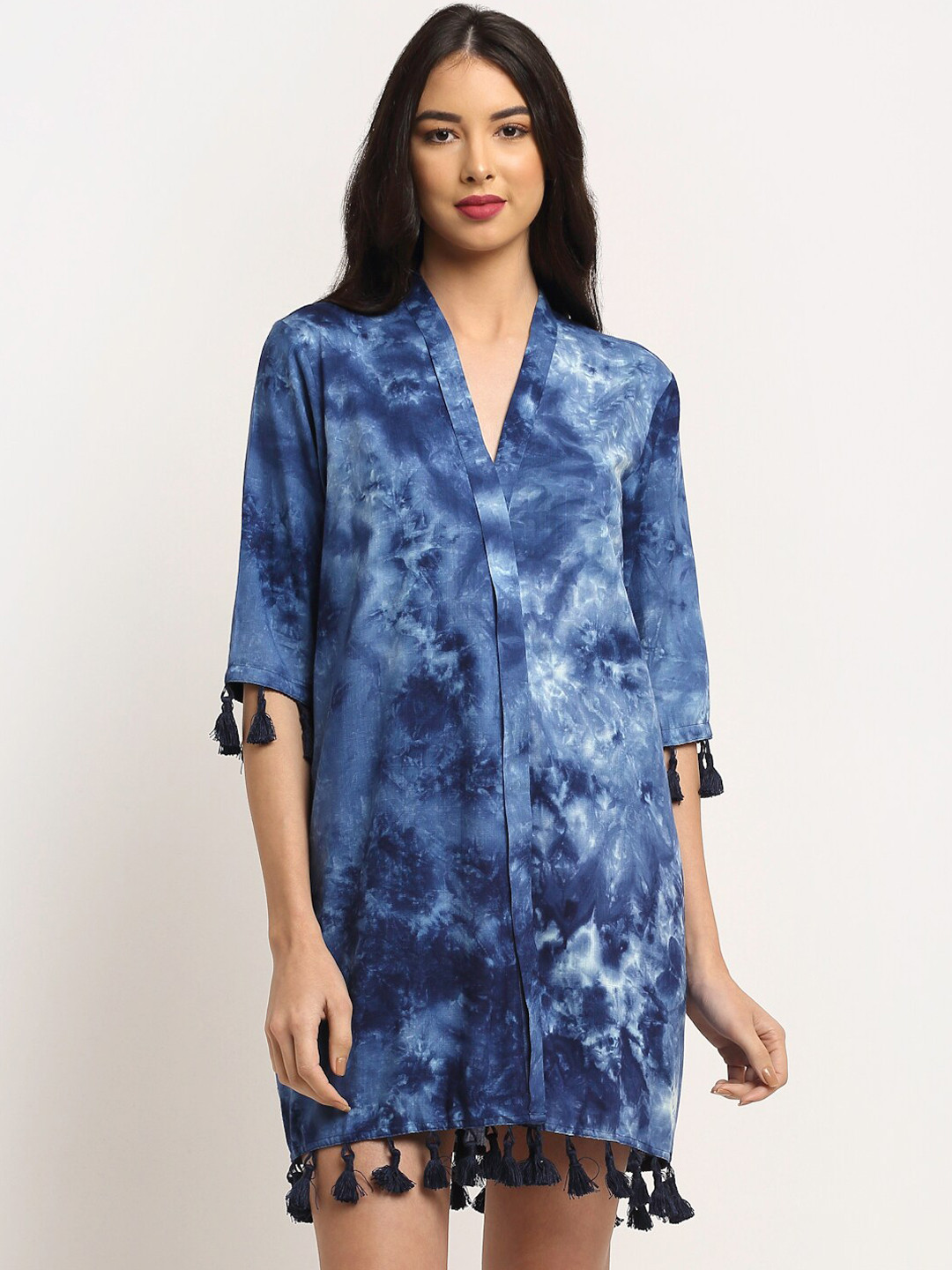 Aoba Women Blue & White Printed Beachwear Set