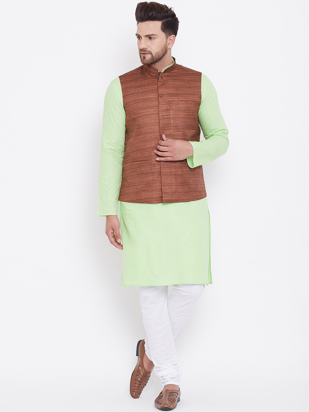 VASTRAMAY Men Green Kurta with Pyjamas & Nehru Jacket
