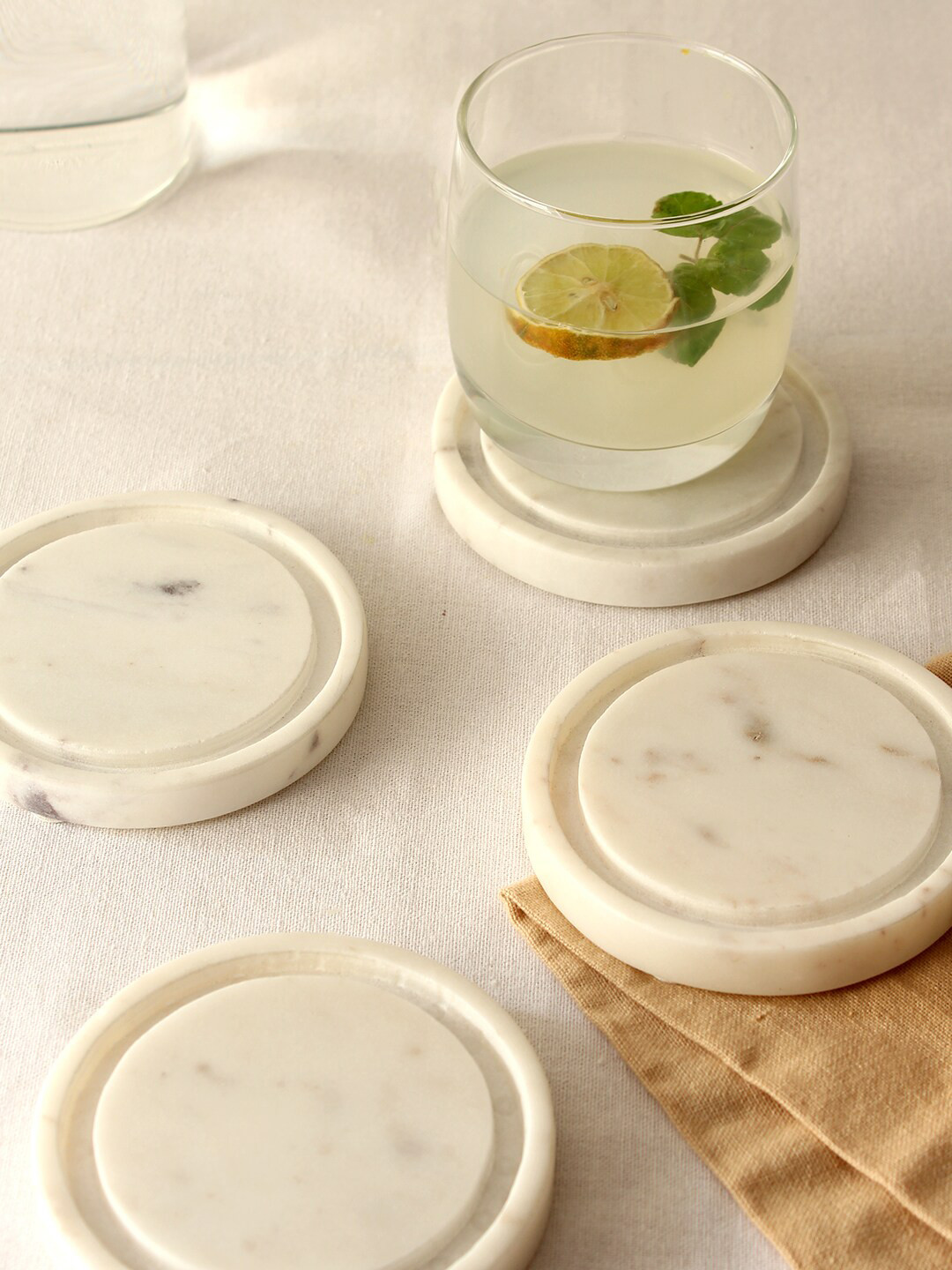 House This Set Of 4 White & Grey Patterned Marble Coasters