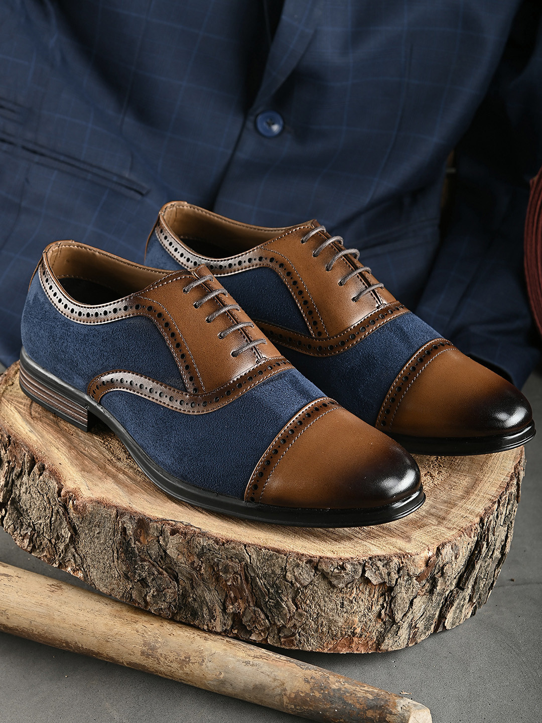 San Frissco Men Tan-Brown & Navy-Blue Solid Formal Oxfords
