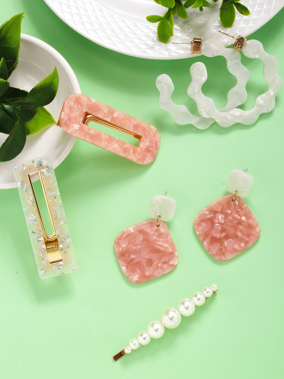 Yellow Chimes Set of 2 Peach-Coloured & White Geometric Drop Earrings With 3 Hair Clips