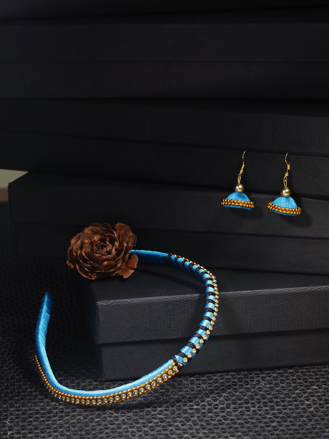 AKSHARA Girls Blue & Gold-Toned Beaded Hair Band With Earrings