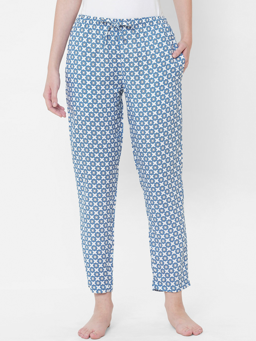 URBAN SCOTTISH Women Blue & White Printed Lounge Pants