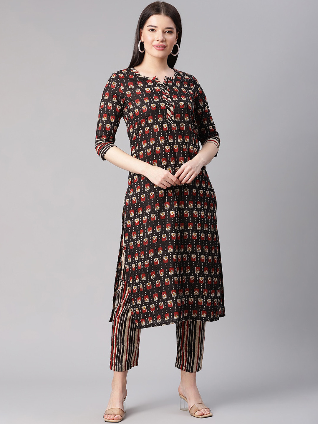 Sringam Woman Black Printed Pure Cotton Kurta with Trousers