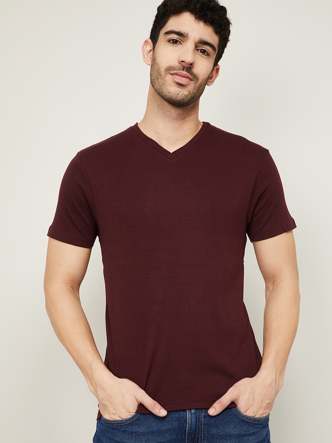 Bossini Men Purple V-Neck Pockets T-shirt