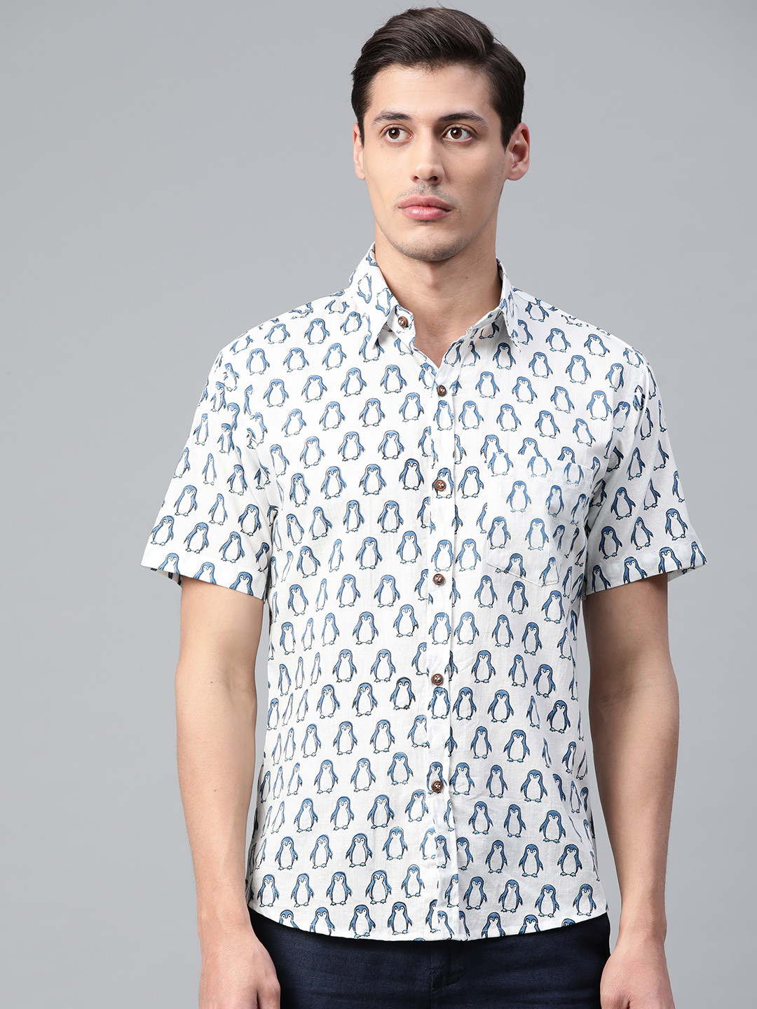 Hatheli Men White & Blue Hand Block Printed Casual Shirt