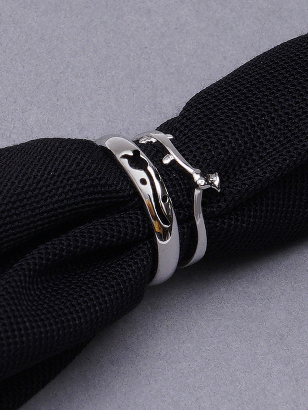 KARATCART Unisex Silver Elegant Couple Adjustable Ring