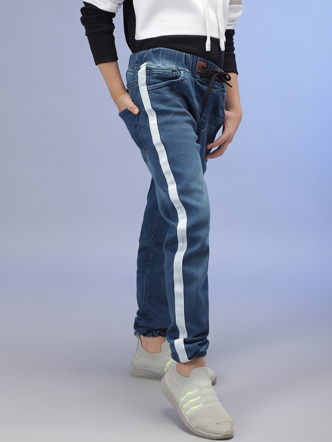 Instafab Boys Blue Classic Slim Fit Side Striped Cotton Light Fade Jeans