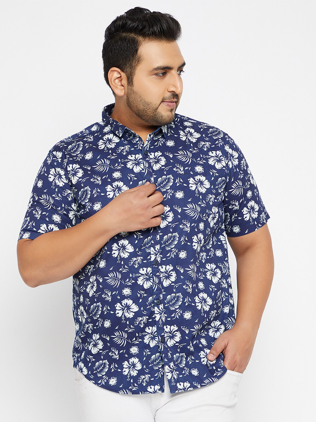 SHOWOFF Plus Men Navy Blue Floral Printed Casual Shirt