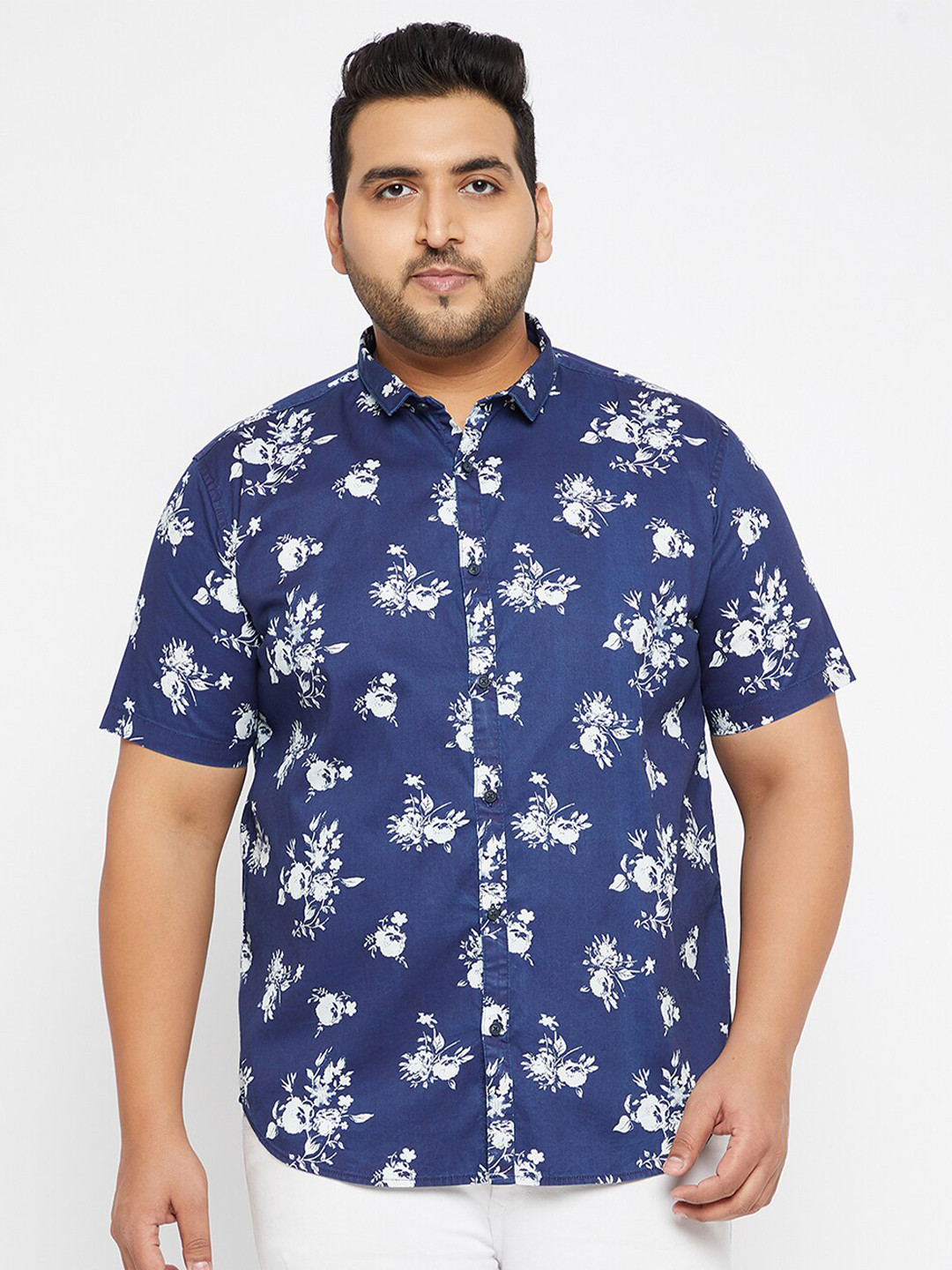 SHOWOFF Plus  Men Navy Blue Floral Printed Casual Shirt