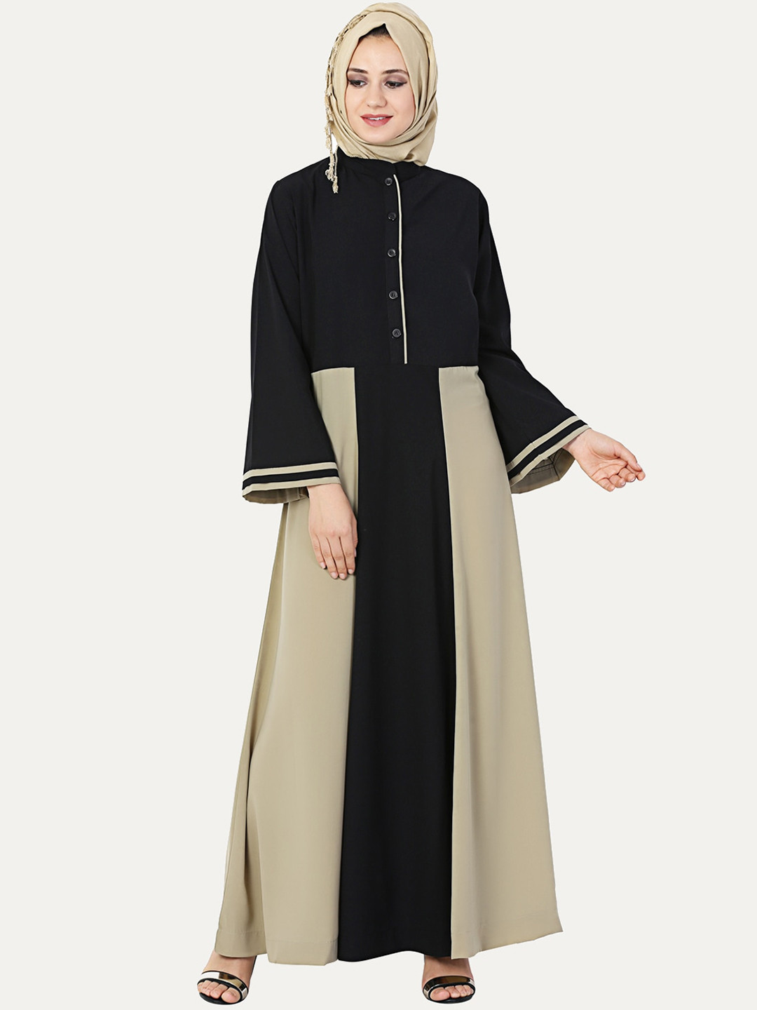 MOMIN LIBAS Women Black & Cream-Coloured Colourblocked Abaya