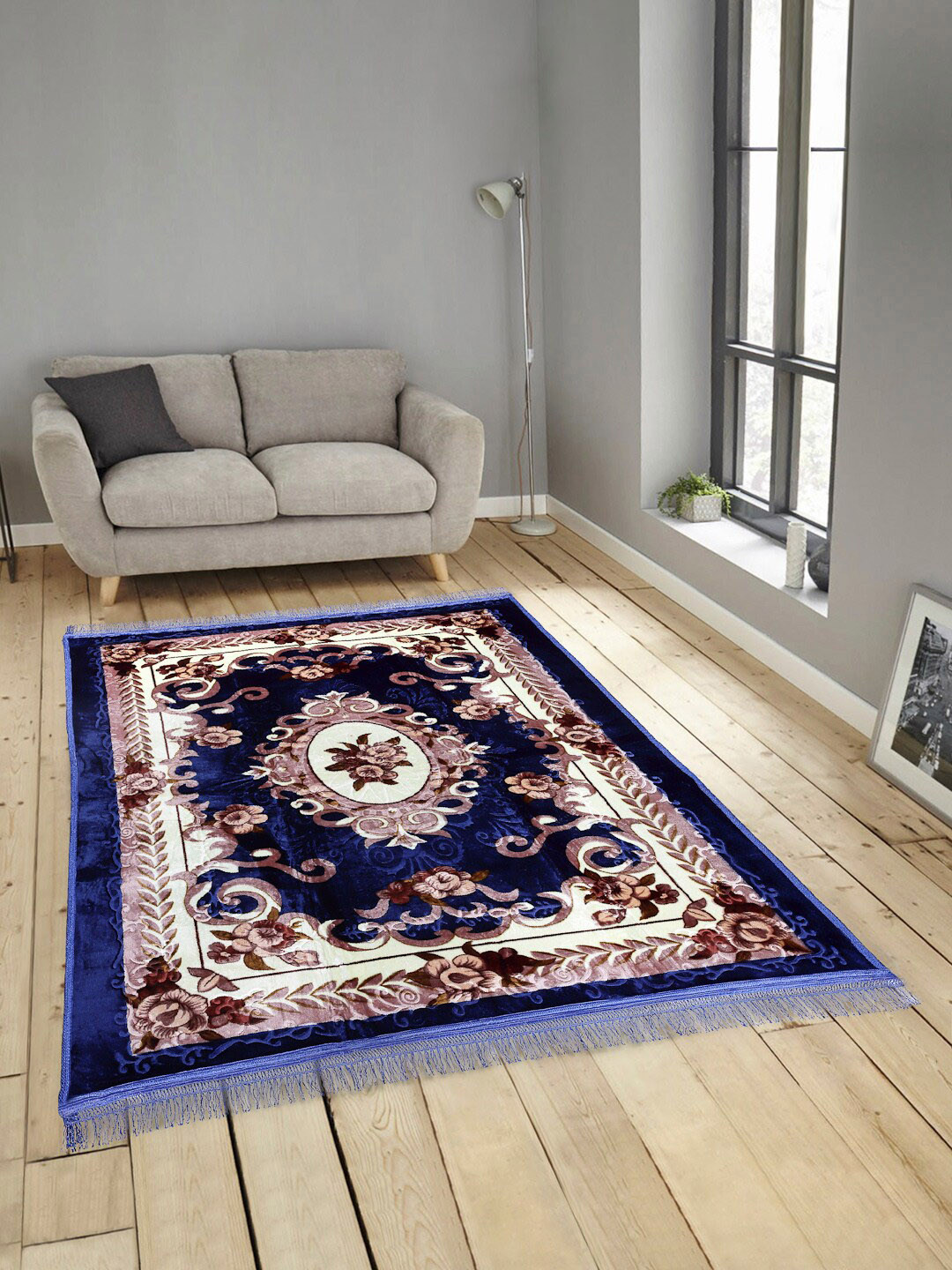 KLOTTHE Unisex Blue & Brown Floral Printed Traditional Carpets