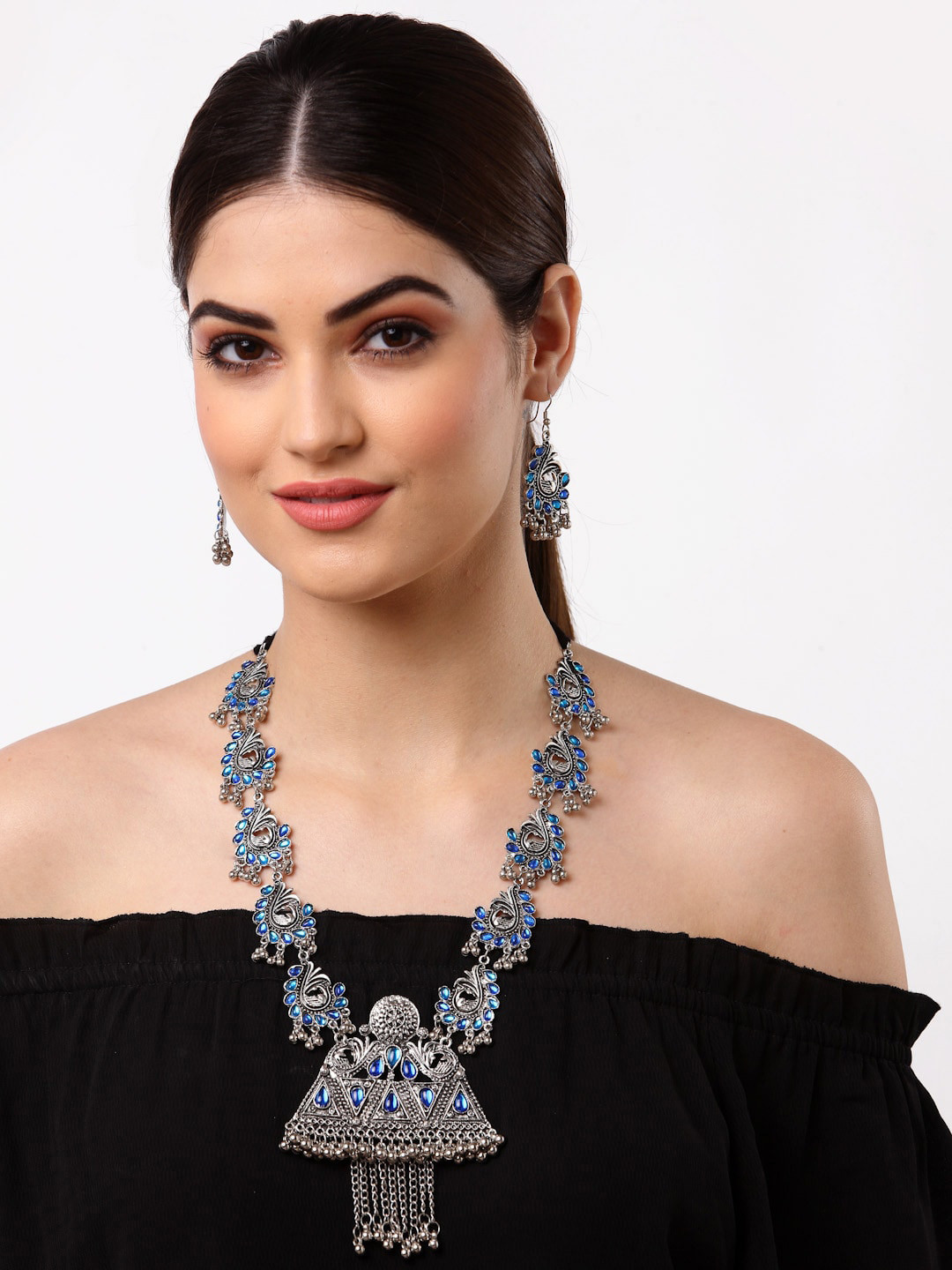Arrabi Oxidised Silver-Toned Blue Stone-Studded Jewellery Set