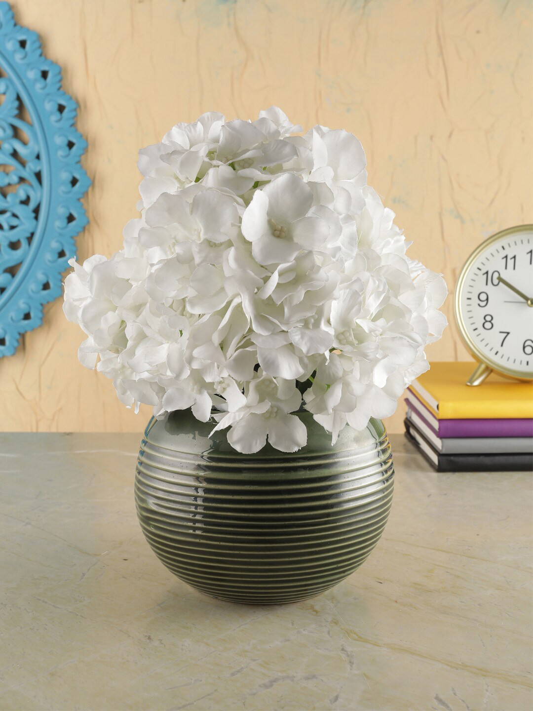 VarEesha Green Handmade Ceramic Planter