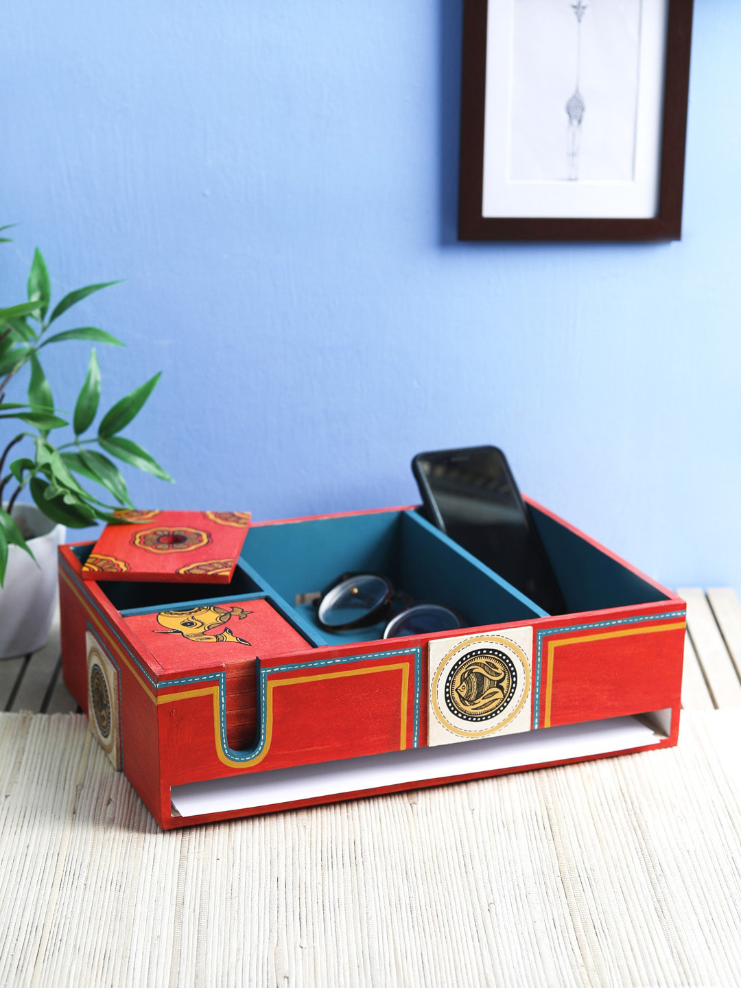 VarEesha Red & Blue Wooden Painted Desk Organizer with Six Coasters
