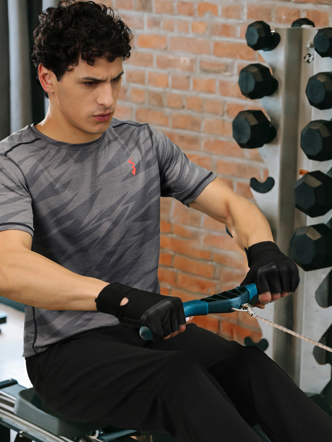 Campus Sutra Men Charcoal Dri-FIT Pockets Running T-shirt