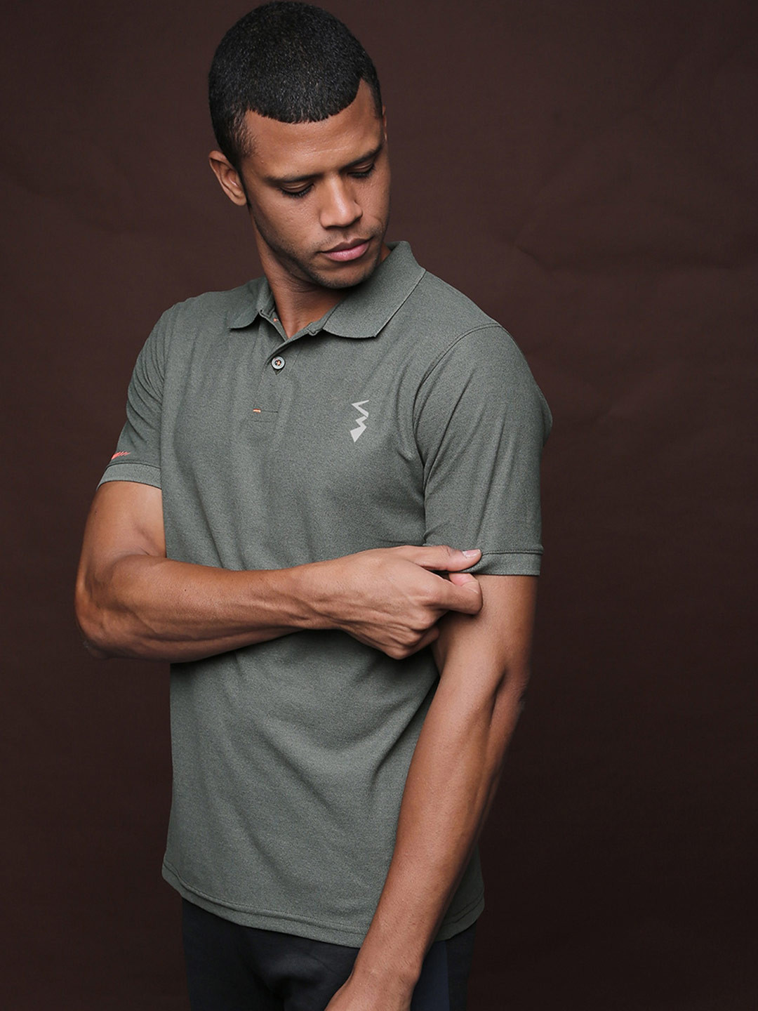 Campus Sutra Men Olive Green Polo Collar Dri-FIT Running T-shirt