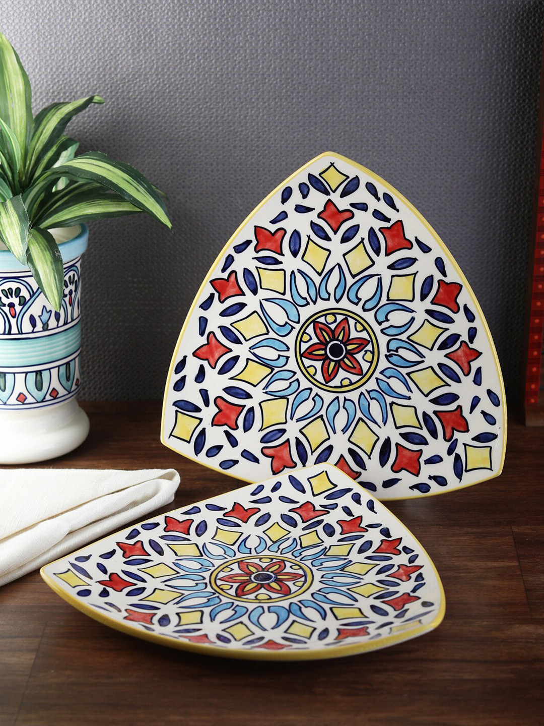 VarEesha White & Red 2 Pieces Handcrafted and Hand Painted Printed Ceramic Glossy Plates