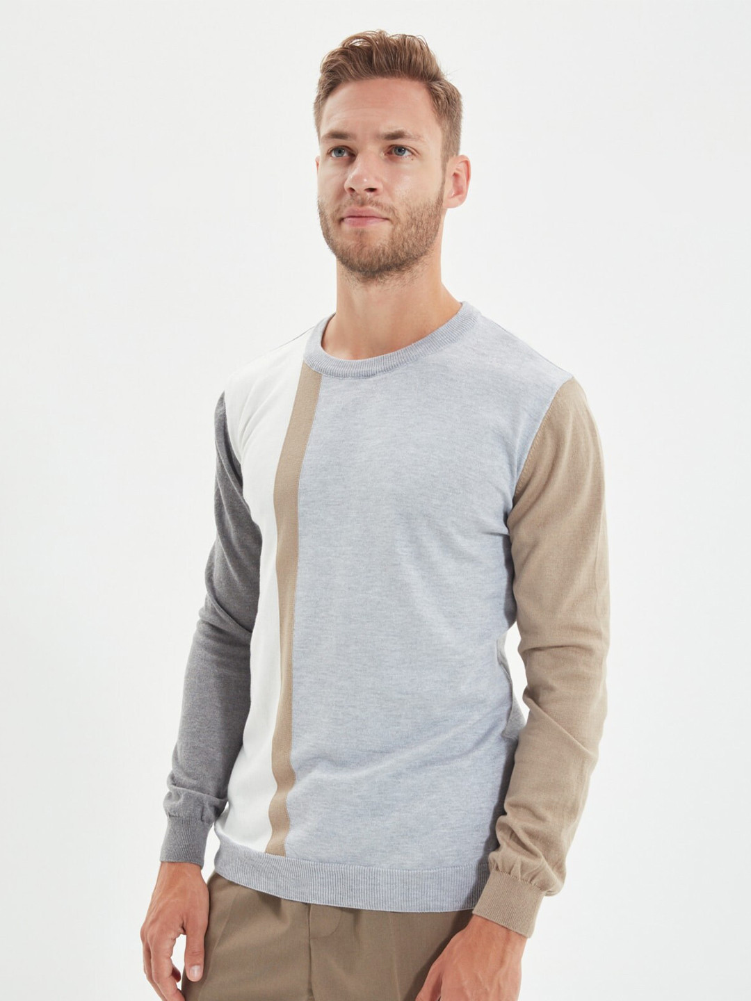 Trendyol Men Multicoloured Colourblocked Pullover