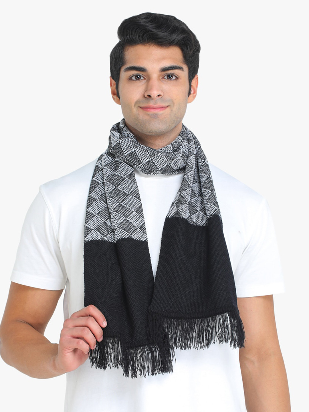 ELLIS Men Black & Grey Patterned Merino Wool Muffler