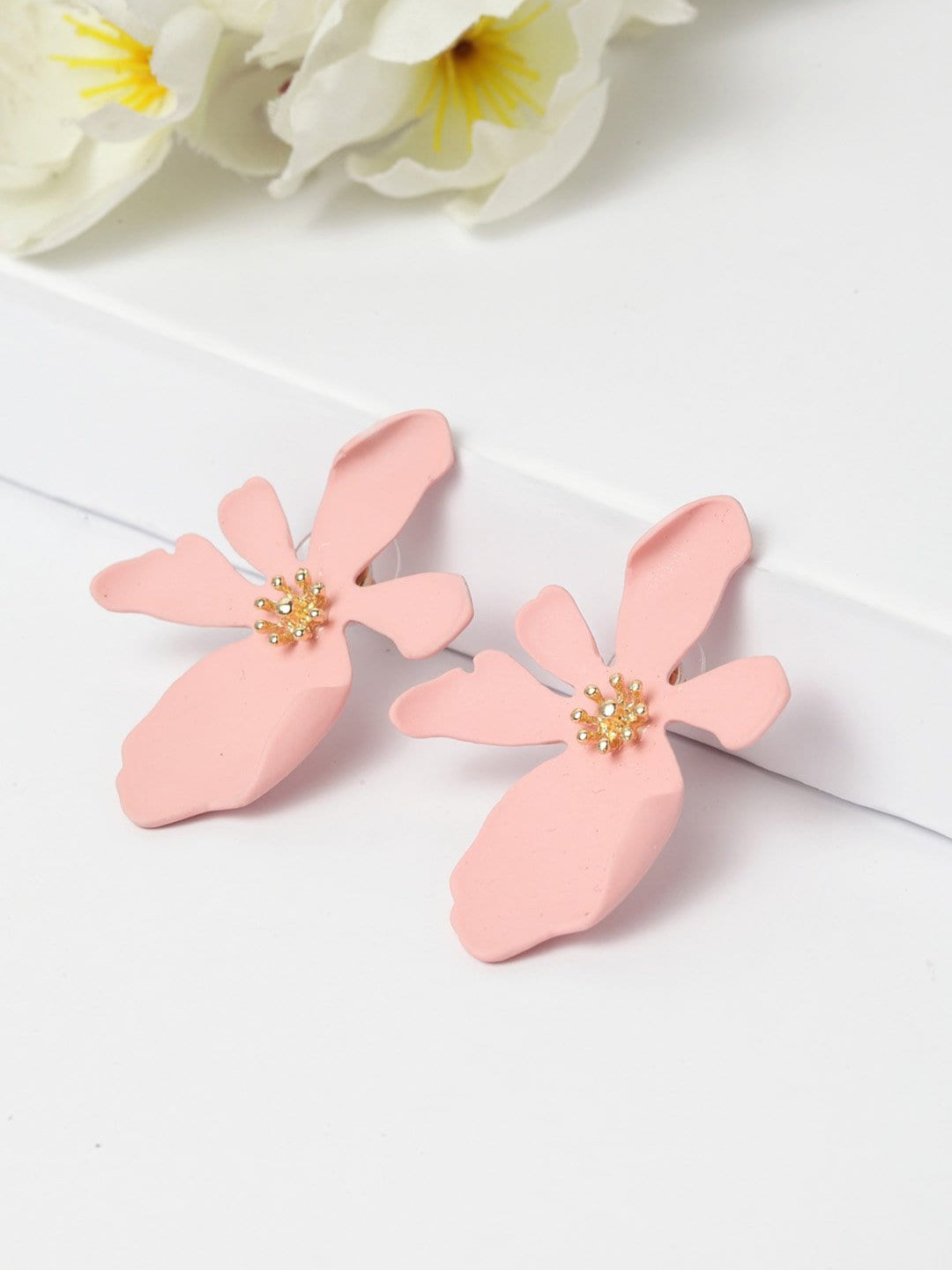 AVANT-GARDE PARIS Pink Floral Studs Earrings