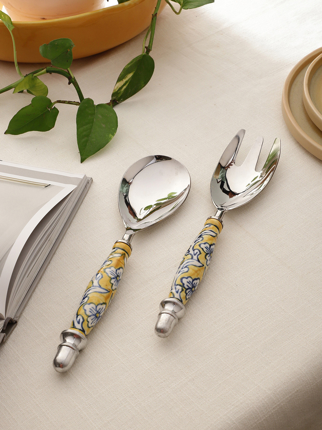 VarEesha Yellow And White Set of 2 Ceramic Serving Spoons