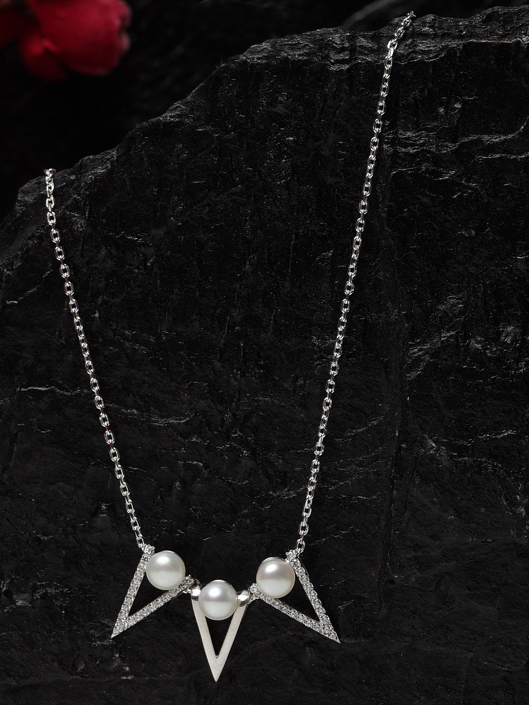 Clara 925 Sterling Silver Tribe Pearl Studded Chain Pendant