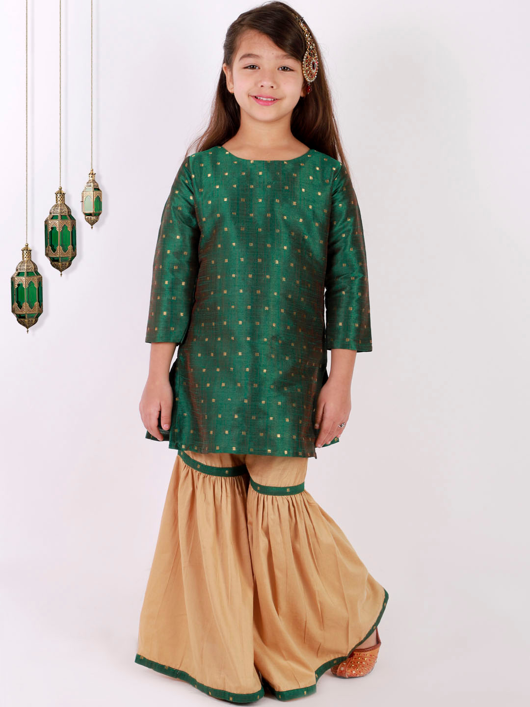 VASTRAMAY Girls Green & Beige Kurti With Sharara